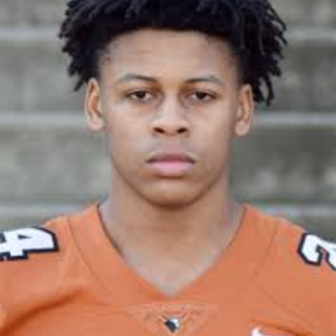 Kamoni Adams